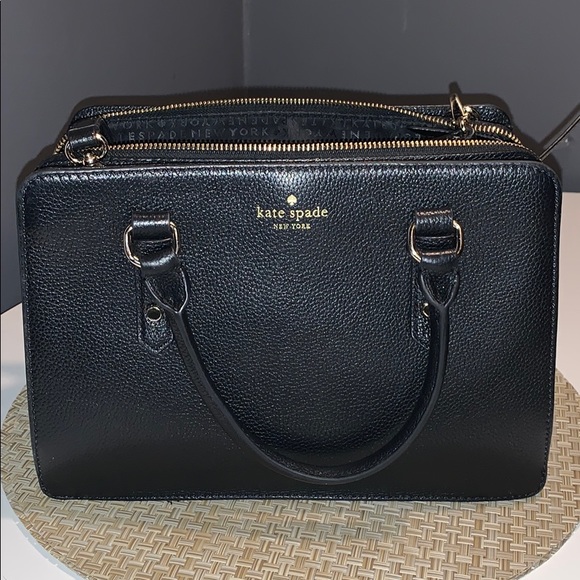 kate spade Handbags - KATE SPADE Crossbody Leather Hand Bag 💼